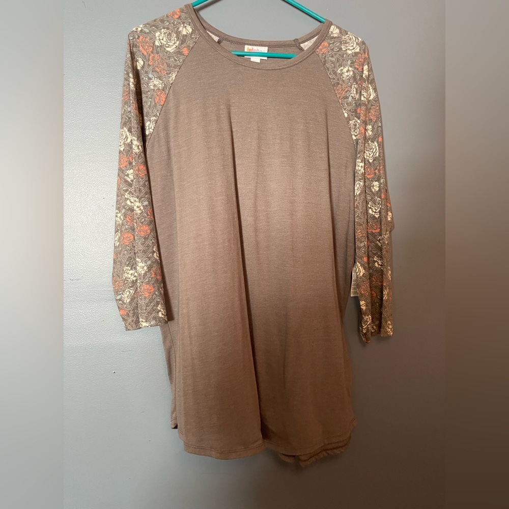LulaRoe Randy - Picture 2 of 2